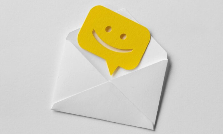 Comment ajouter une image de fond fixe aux e-mails Outlook