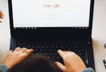 Changez votre arrière-plan Google sur votre bureau et votre mobile