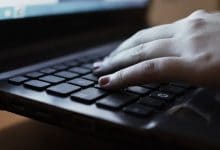 Comment masquer les comptes d'utilisateurs sur l'écran de connexion Windows 10